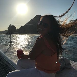 Meet your Posher, Melanie